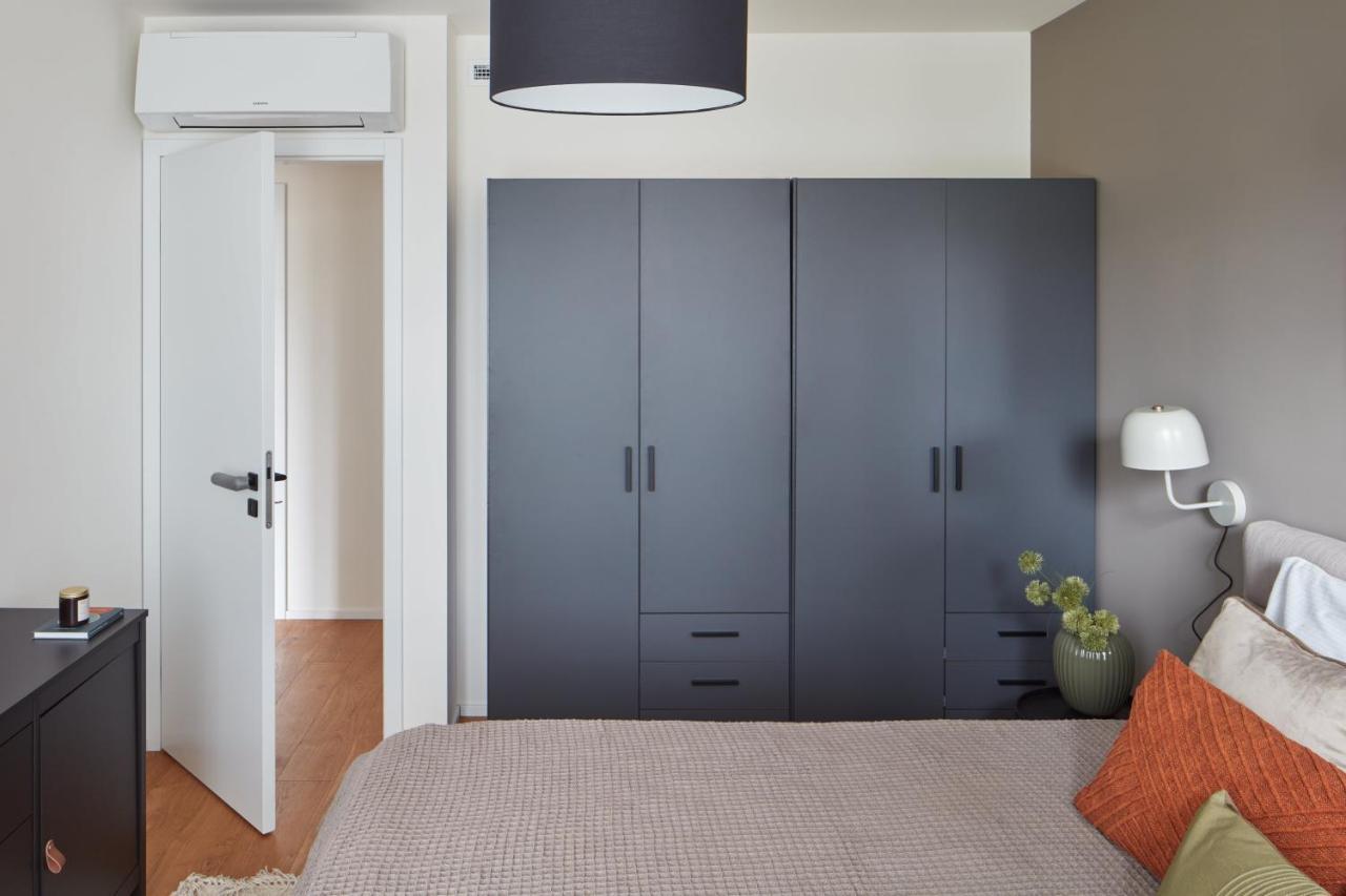 Prague Days - Designer Apts - Garage - Terrace - Easy City Access Praga Exterior foto